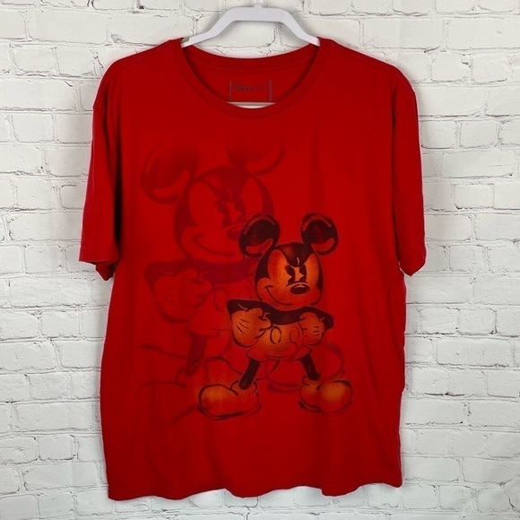 Disney Store /Mickey Mouse Men's TShirt Size Large Red Angry Mickey - Picture 1 of 5